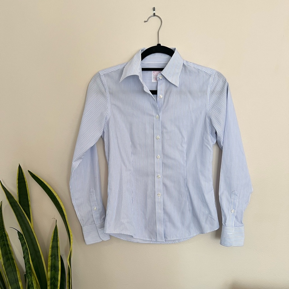 Brooks Brothers Women’s Fitted Non-iron Stretch Supima Cotton Dobby Dress Shirt